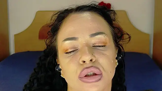 Sophie-Rosenfeld online show from 04/18/26, 07:58