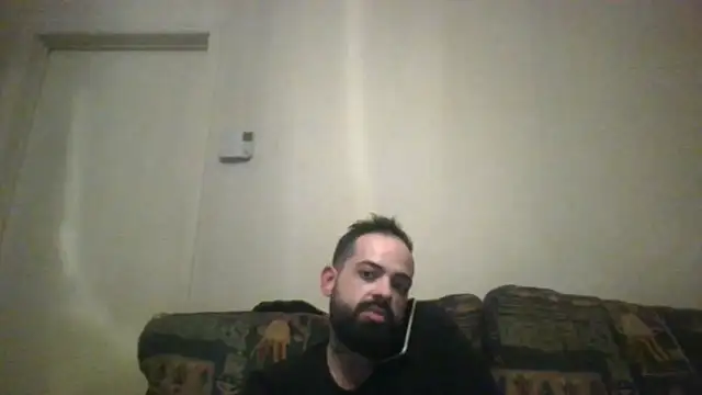 Snapshot of guccititi chatting on 10/29/25, 05:10 guccititi online show from 10/29/25, 05:10