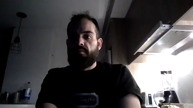 guccititi online show from 11/10/25, 02:38