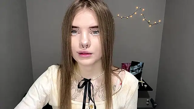 CarolinePepper online show from 03/14/25, 05:13