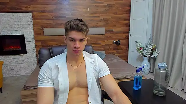 MaxKaiden online show from 03/12/26, 05:13