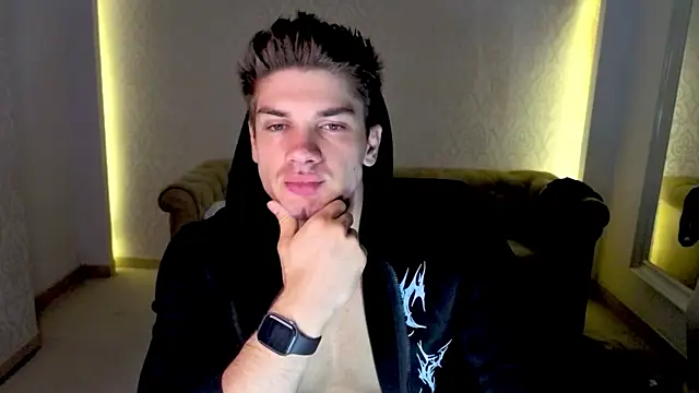 MaxKaiden online show from 06/07/26, 04:16
