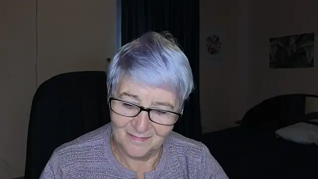 Sandra Snowflake online show from 09/23/25, 04:26