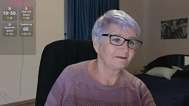 Sandra Snowflake online show from 10/13/25, 11:43