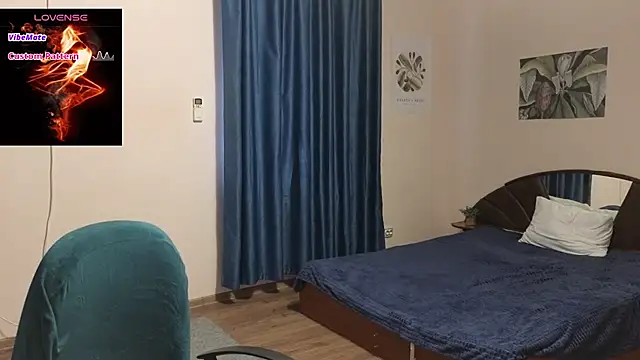 Sandra Snowflake online show from 10/24/25, 01:07