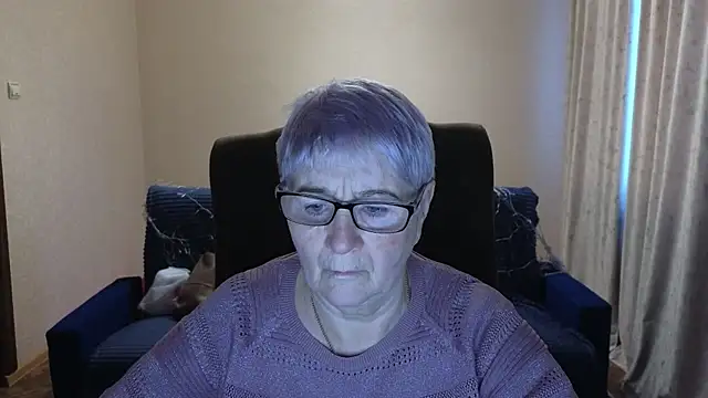 Snapshot of Sandra_Snowflake chatting on 02/21/26, 04:13 Sandra Snowflake online show from 02/21/26, 04:13