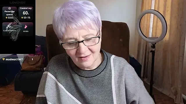 Sandra Snowflake online show from 03/23/26, 04:16