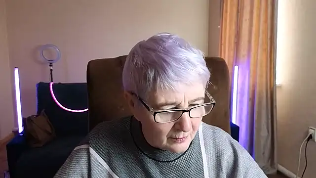 Sandra Snowflake online show from 04/08/26, 12:16