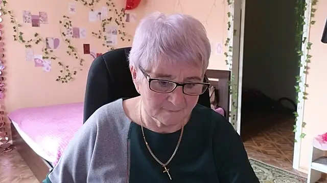 Sandra Snowflake online show from 04/30/26, 11:05