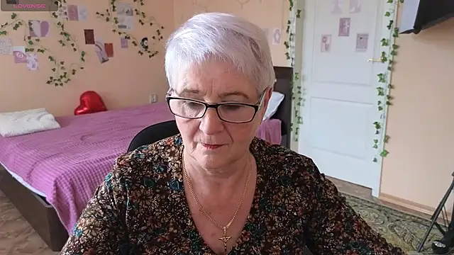 Sandra Snowflake online show from 06/03/26, 11:35