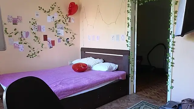 Sandra Snowflake online show from 06/08/26, 11:54
