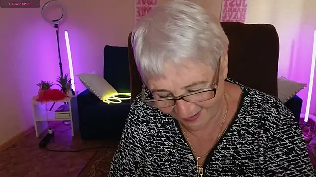 Sandra Snowflake online show from 06/09/26, 12:39