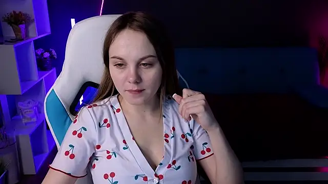 Snapshot of Dyna_bae chatting on 02/28/25, 07:26 Dyna bae online show from 02/28/25, 07:26