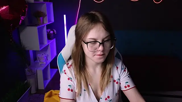 Snapshot of Dyna_bae chatting on 03/02/25, 01:26 Dyna bae online show from 03/02/25, 01:26