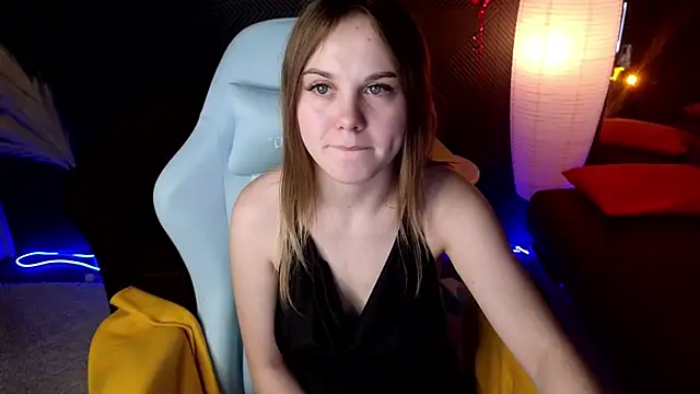 Snapshot of Dyna_bae chatting on 03/10/25, 06:05 Dyna bae online show from 03/10/25, 06:05