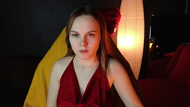 Snapshot of Dyna_bae chatting on 03/17/25, 11:21 Dyna bae online show from 03/17/25, 11:21