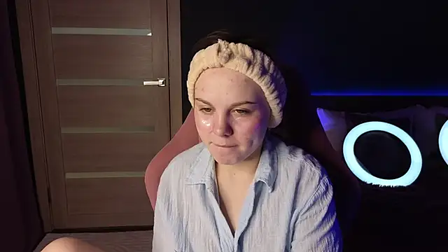 Snapshot of Dyna_bae chatting on 10/07/25, 01:58 Dyna bae online show from 10/07/25, 01:58