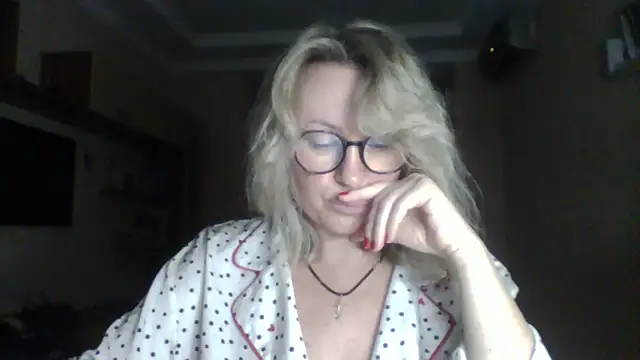 Mary888x online show from 10/11/25, 06:17