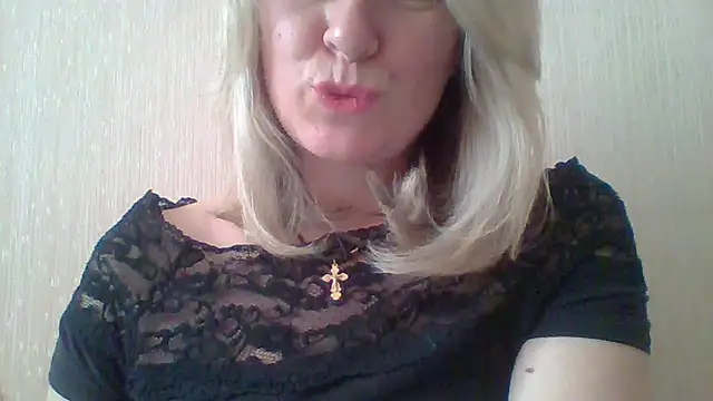 Mary888x online show from 12/18/25, 09:37