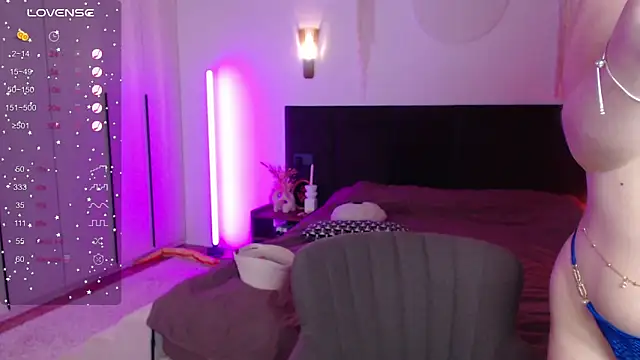 LunaticaBae online show from 03/01/25, 01:11