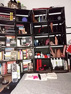 MirianaB online show from 10/27/25, 03:05