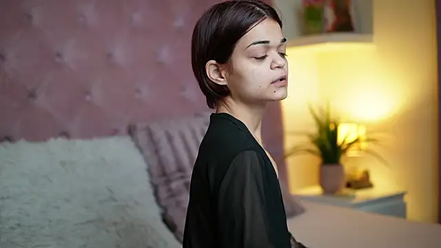 MaiaMini online show from 10/29/25, 10:00