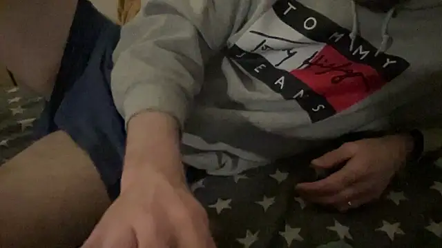 Snapshot of larsfrommars1992 chatting on 02/20/25, 03:23 larsfrommars1992 online show from 02/20/25, 03:23