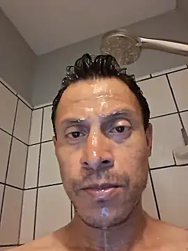 Snapshot of salchichon_69 chatting on 05/19/26, 02:56 salchichon 69 online show from 05/19/26, 02:56