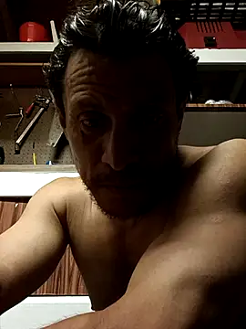 Snapshot of salchichon_69 chatting on 06/16/26, 04:59 salchichon 69 online show from 06/16/26, 04:59