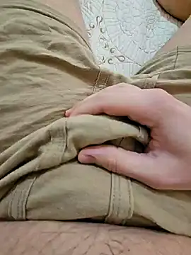 Snapshot of skiciyunis chatting on 03/08/25, 12:09 skiciyunis online show from 03/08/25, 12:09