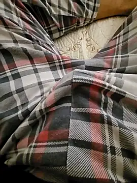 Snapshot of skiciyunis chatting on 03/18/25, 01:20 skiciyunis online show from 03/18/25, 01:20