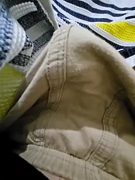 Snapshot of skiciyunis chatting on 09/16/25, 07:48 skiciyunis online show from 09/16/25, 07:48