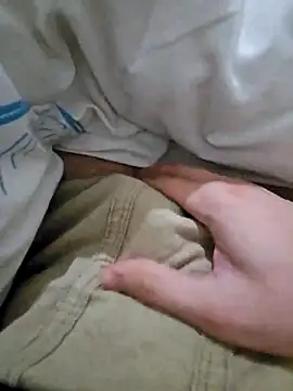 Snapshot of skiciyunis chatting on 10/01/25, 08:59 skiciyunis online show from 10/01/25, 08:59