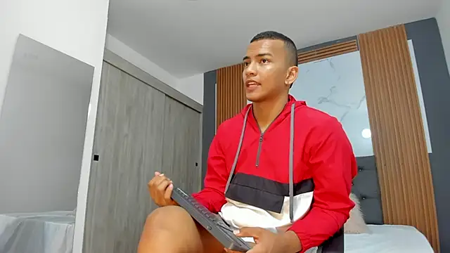 Rafa2004Cruz online show from 03/17/25, 03:07