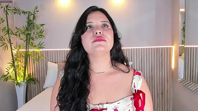 Snapshot of GeorginaReyes chatting on 03/15/25, 10:44 GeorginaReyes online show from 03/15/25, 10:44