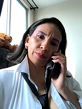 Mrsvictoriaaa online show from 03/08/25, 08:46