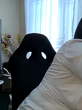 Mrsvictoriaaa online show from 04/08/26, 07:25