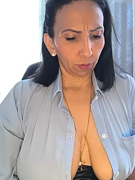 Mrsvictoriaaa online show from 07/18/26, 06:45