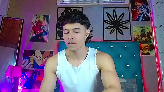 Snapshot of LiamAndrewzz chatting on 07/27/26, 05:25 LiamAndrewzz online show from 07/27/26, 05:25