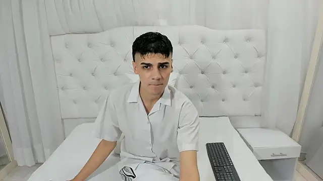 frank jhonsson online show from 11/28/25, 04:53