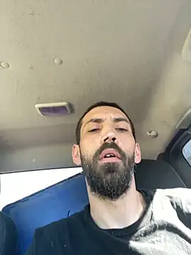 Snapshot of QueenM3 chatting on 09/10/25, 04:18 QueenM3 online show from 09/10/25, 04:18