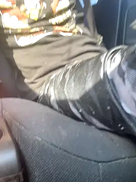 Snapshot of QueenM3 chatting on 10/03/25, 08:17 QueenM3 online show from 10/03/25, 08:17