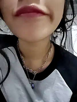 ElaRuil69 online show from 11/05/25, 02:44