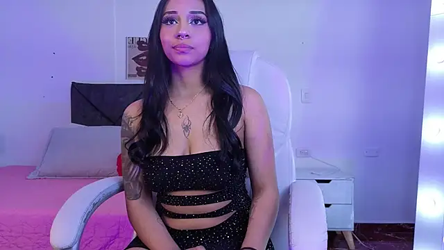 camille1310 online show from 11/15/25, 10:15