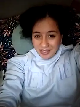 Snapshot of sweetie__annieee chatting on 02/04/26, 04:29 sweetie annieee online show from 02/04/26, 04:29