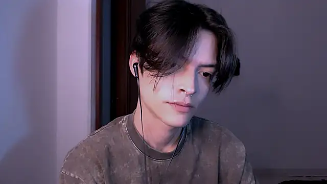 Snapshot of gunther_hda chatting on 03/04/25, 02:49 gunther hda online show from 03/04/25, 02:49