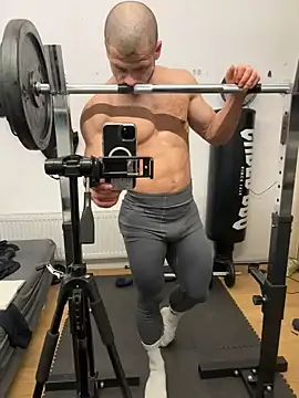 Snapshot of pesyelisa chatting on 02/20/25, 06:57 pesyelisa online show from 02/20/25, 06:57