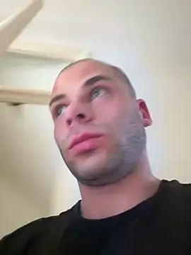 Snapshot of pesyelisa chatting on 02/26/25, 02:14 pesyelisa online show from 02/26/25, 02:14