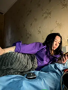 Naughtbaby 2025 online show from 11/29/25, 01:03