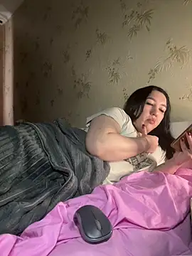 Naughtbaby 2025 online show from 02/04/26, 12:55